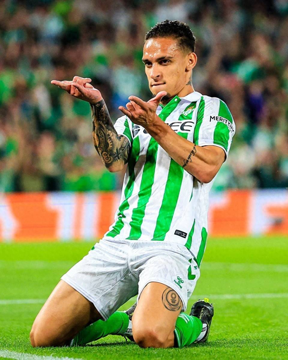 爱游戏-关于圣安东尼奥马刺发布备战花絮，国际比赛日止住颓势，欧冠任务艰巨，团队化学反应显著的信息